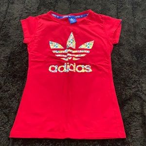 Women’s Adidas Top